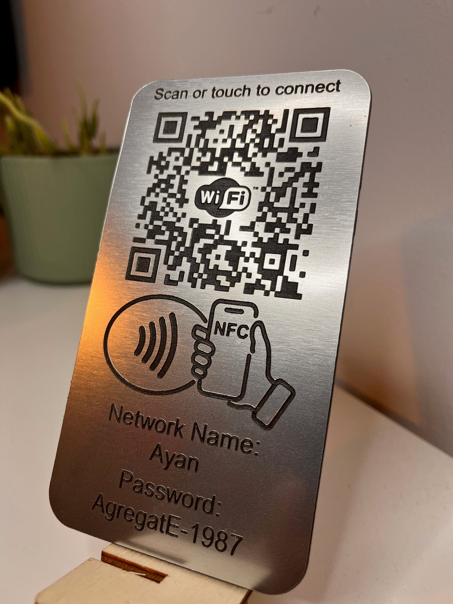 Placuta conectare WIFI cu NFC si QR Gri Metalizat