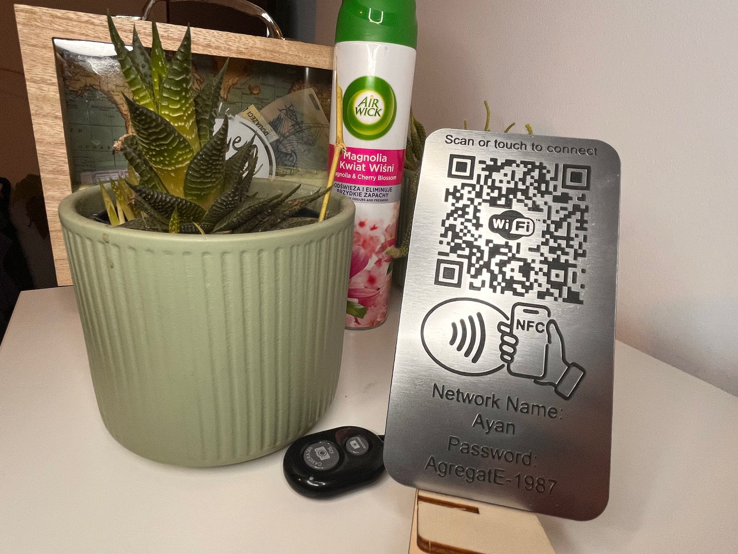 Placuta conectare WIFI cu NFC si QR Gri Metalizat